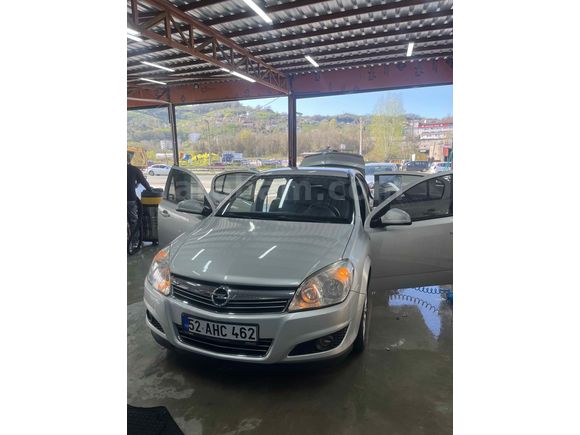 Acil satılık Sahibinden Opel Astra 1.6 Enjoy plus 2012 Model 