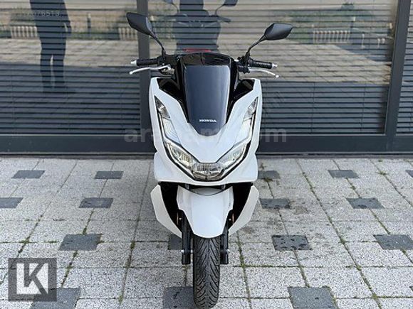 Galeriden Honda PCX125 2024 Model Bursa 6.001 km Beyaz - 40065522 Galeriden Honda PCX125 2024 Model Bursa 6.001 km Beyaz - 40065522
