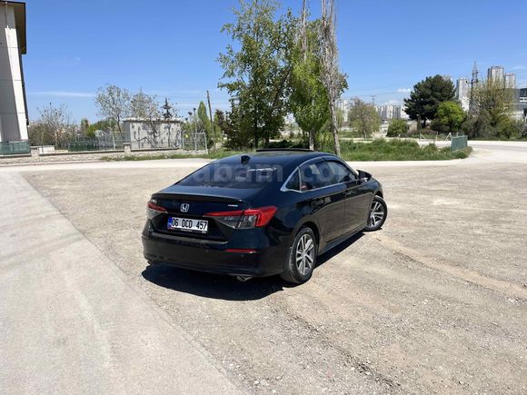 Sahibinden düşük kmli, garantili Honda Civic 1.5 i-VTEC Elegance 2022 Model 