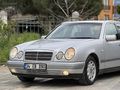 295.000 KM 1999 MODEL OTOMATİK E200 ELEGANCE