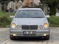 295.000 KM 1999 MODEL OTOMATİK E200 ELEGANCE