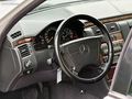 295.000 KM 1999 MODEL OTOMATİK E200 ELEGANCE