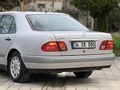 295.000 KM 1999 MODEL OTOMATİK E200 ELEGANCE