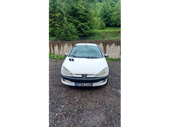 Sahibinden Peugeot 206 1.4 XR 2000 Model