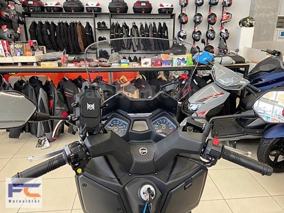 Galeriden SYM Joymax Z Plus 250 2024 Model Bursa 6.700 km Gri