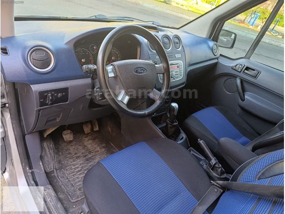 2013 model Ford connet
