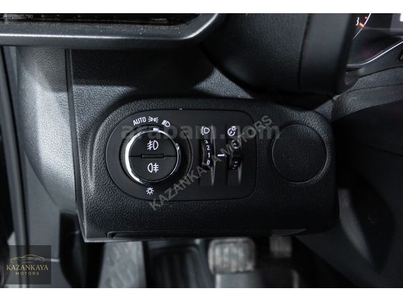 2022 MODEL OPEL COMBO CAM TAVAN 63.000KM 1.5 D ULTIMATE OTOMATİK