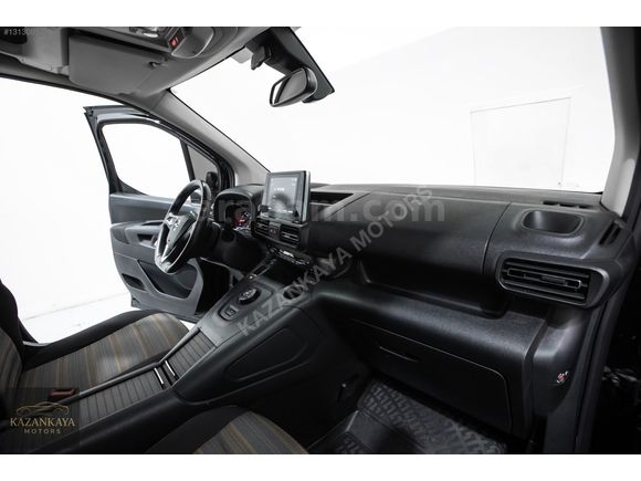 2022 MODEL OPEL COMBO CAM TAVAN 63.000KM 1.5 D ULTIMATE OTOMATİK