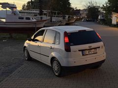 Sahibinden Ford Fiesta 1.4 TDCi Comfort 2004 Model  320.000 km Beyaz