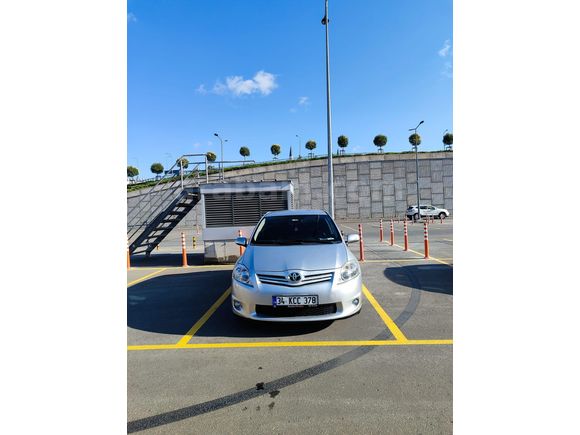 Sahibinden Toyota Auris 1.33 Comfort 2011 Model
