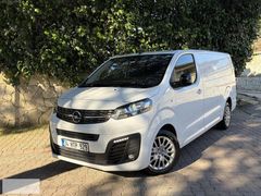 2023 VİVARO ELEGANCE XL 68 BİN KM **BOYASIZ GERİ GÖRÜŞ KAMERA **