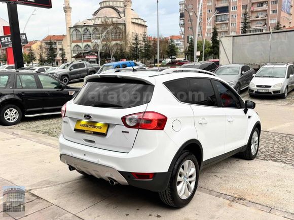 AKGÜN OTOMOTİV PLAZA'DAN CAM TAVANLI KUGA
