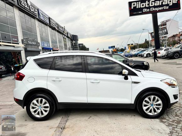 AKGÜN OTOMOTİV PLAZA'DAN CAM TAVANLI KUGA