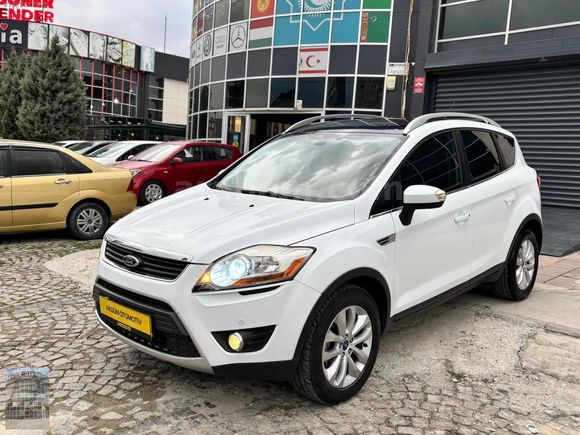 AKGÜN OTOMOTİV PLAZA'DAN CAM TAVANLI KUGA