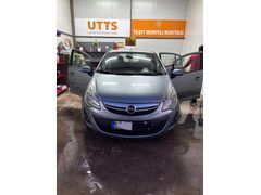 Sahibinden Opel Corsa 1.2 Twinport Essentia 2013 Model  Tek Boya