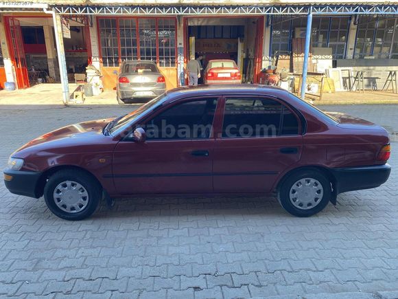TOYOTA COROLLA 1.3 XL