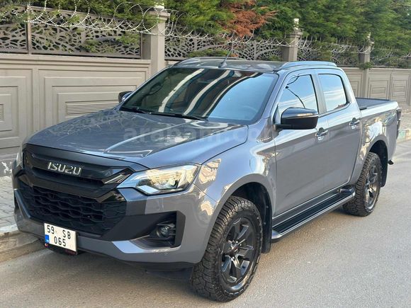 OFLUOĞLU'DAN 2025 ISUZU D-MAX EKSTRA'LI