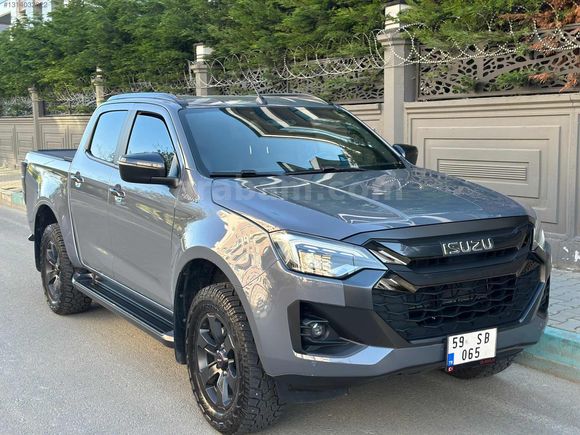 OFLUOĞLU'DAN 2025 ISUZU D-MAX EKSTRA'LI