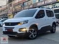 2023-1.5-BLUEHDİ-130-GT-CAM-TAVAN-EN-DOLUSU-OTOMATİK-PAZARLIKSIZ