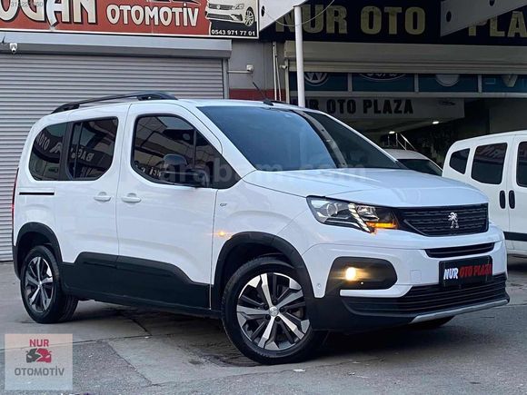 2023-1.5-BLUEHDİ-130-GT-CAM-TAVAN-EN-DOLUSU-OTOMATİK-PAZARLIKSIZ