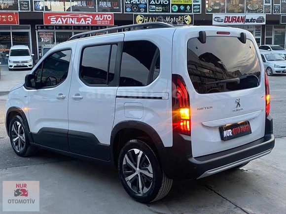 2023-1.5-BLUEHDİ-130-GT-CAM-TAVAN-EN-DOLUSU-OTOMATİK-PAZARLIKSIZ