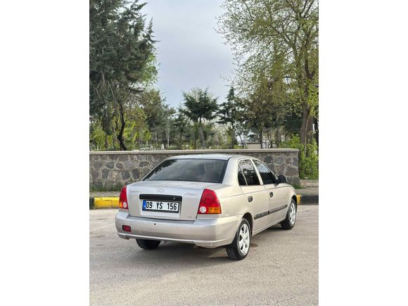 Sahibinden Hyundai Accent 1.5 CRDi Admire 2003 Model 
