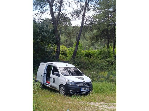 İLK SAHİBİNDEN RENAULT EXPRESS VAN ARAÇ BASINDA PAZARLIK OLUR