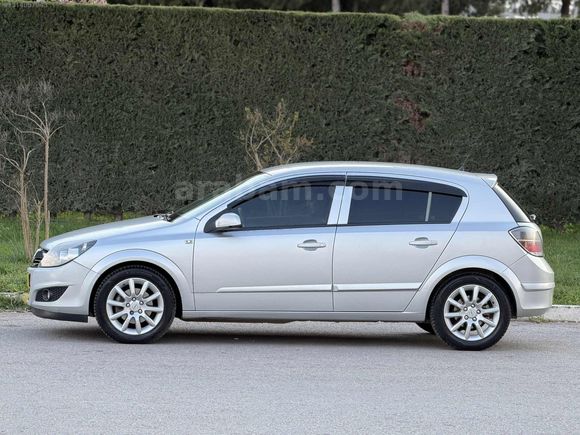 BOZTAŞ AUTO'DAN 2012 MODEL OPEL ASTRA 1.3CDTİ ENJOY 180.KM