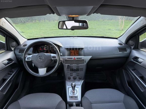 BOZTAŞ AUTO'DAN 2012 MODEL OPEL ASTRA 1.3CDTİ ENJOY 180.KM