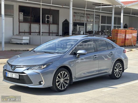 1.8 HYBRİD FLAME X PACK SUNROOFLU BAKIMLI