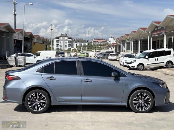1.8 HYBRİD FLAME X PACK SUNROOFLU BAKIMLI