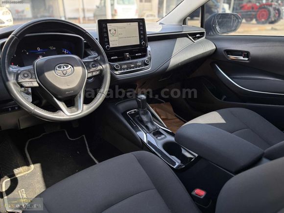 1.8 HYBRİD FLAME X PACK SUNROOFLU BAKIMLI