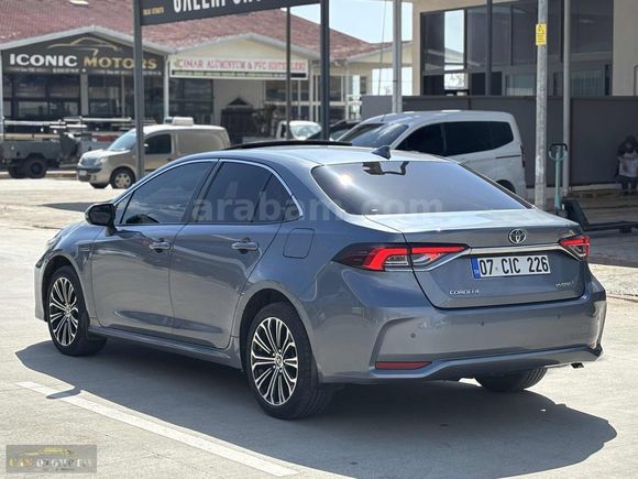 1.8 HYBRİD FLAME X PACK SUNROOFLU BAKIMLI