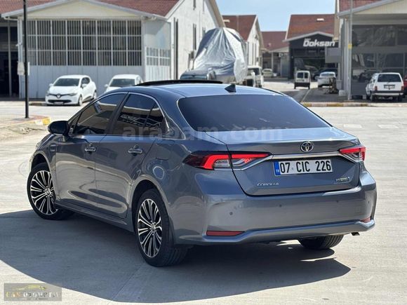 1.8 HYBRİD FLAME X PACK SUNROOFLU BAKIMLI