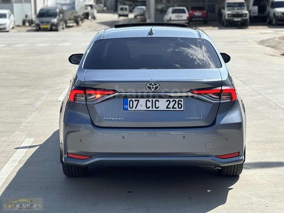 1.8 HYBRİD FLAME X PACK SUNROOFLU BAKIMLI