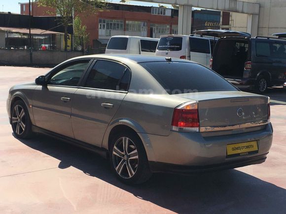 GÜNEŞ OTOMOTİVDEN 2004 MODEL OPEL VECTRA 