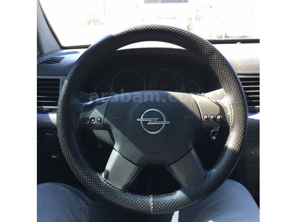 GÜNEŞ OTOMOTİVDEN 2004 MODEL OPEL VECTRA 