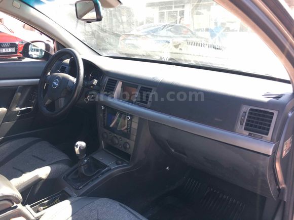 GÜNEŞ OTOMOTİVDEN 2004 MODEL OPEL VECTRA 