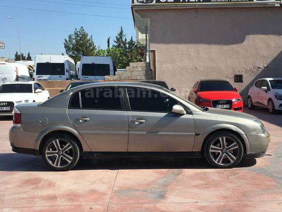 GÜNEŞ OTOMOTİVDEN 2004 MODEL OPEL VECTRA 