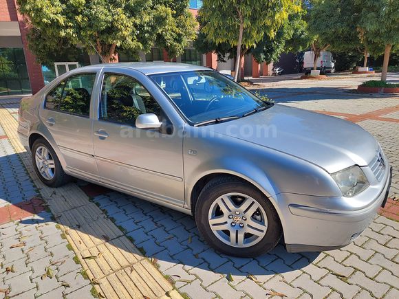 Sahibinden Volkswagen Bora 1.6 Pacific 2005 Model orijinal 179.000' nde