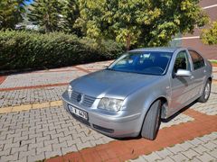Sahibinden Volkswagen Bora 1.6 Pacific 2005 Model orijinal 179.000' nde