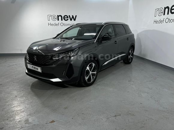 HEDEF RENAULT'DAN 2023 PEUGEOT 5008 ALLURE 1.5 BLUEHDİ EAT8 %20