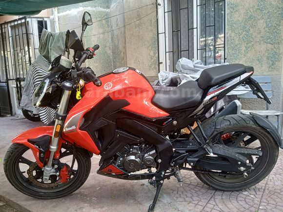 ÇOK TEMİZ AZ KM DE HASARSIZ BENELLİ 125-S