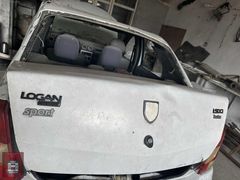 Dacia Logan bagaj kapağı