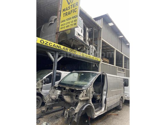 Renault Trafic 2.0 turbo borusu orjinal