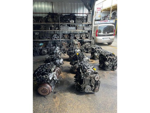 M9R Trafic 2.0 motor orijinal dolu