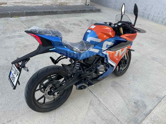 Sahibinden sıfır 60 km de CFmoto 250SR 