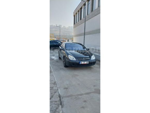 Sahibinden Citroen C5 2.0 HDi Break 2004 Model  210.000 km Siyah