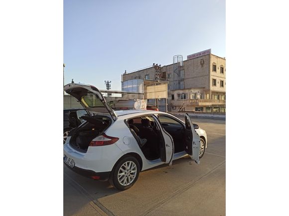 Sahibinden Renault Megane 1.6 Touch Plus 2015 Model