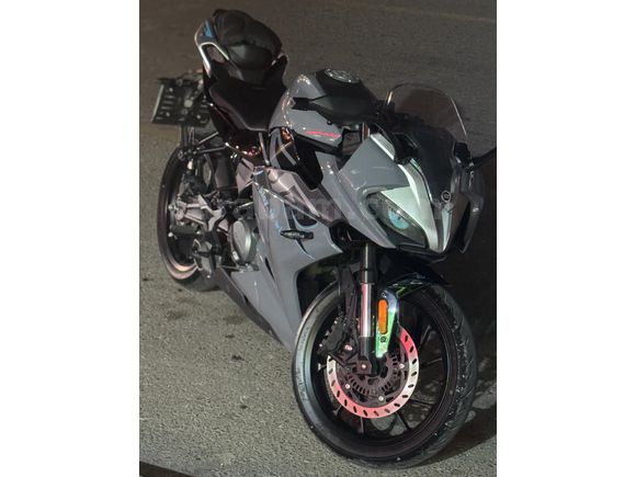 TEMİZ SAHİBİNDEN CFmoto 250SR